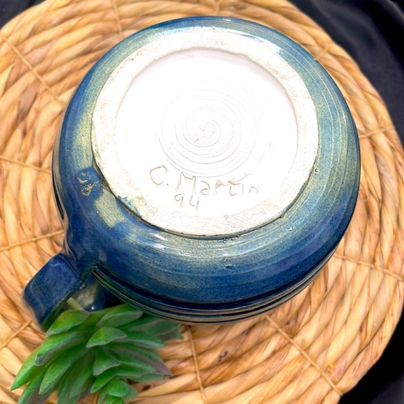 Pottery Pitcher Signed - Picture 5 of 12